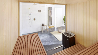 Sauna-Feeling in modern bei Holz Junge