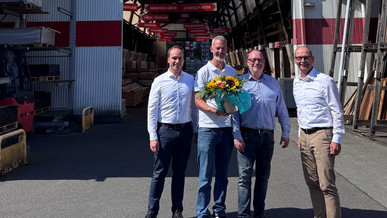 30 Jahre und 25 Jahre bei Holz Junge: Miachel Meyer, Jan Naehring